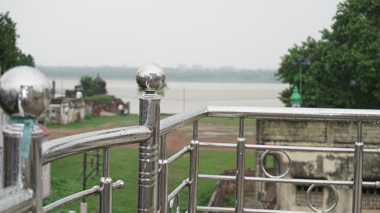 Golden River Varanasi Dış mekan fotoğraf